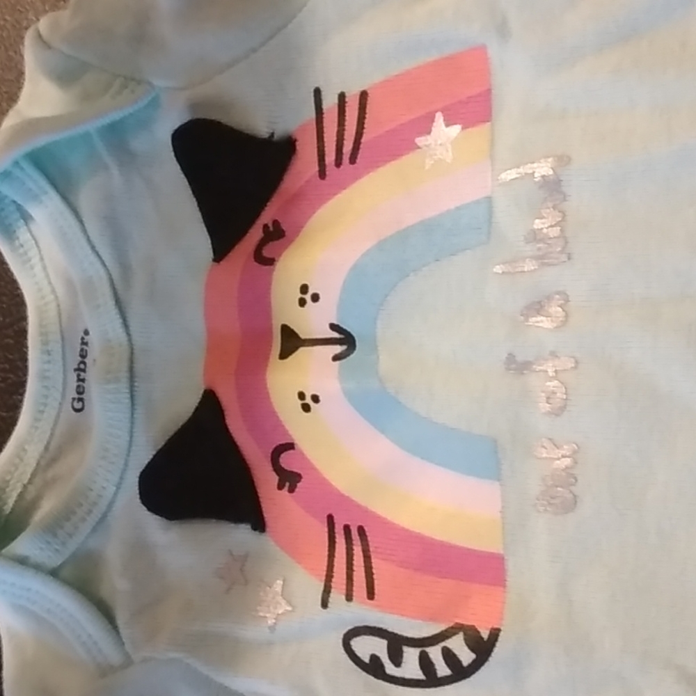 2 Gerber Onesies 0-3mos. With free John 3:16 Tshirt onesie - Picture 2 of 4